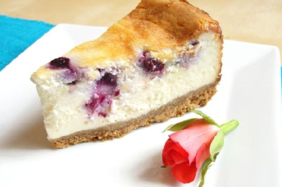 Eggless Blueberry and White Chocolate Baked Cheesecake | Made by Meaghan Moineau