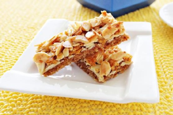 Almond Cookie Bar | Made by Meaghan Moineau