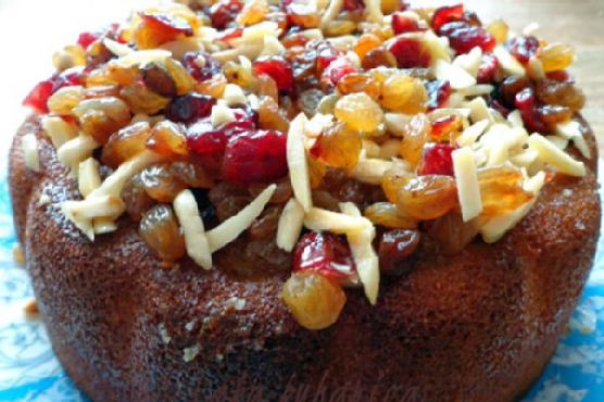 Mediterranean semolina cake recipe by Meaghan Moineau