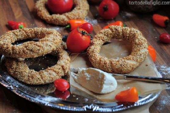 Za'atar-Spiced Simit with Pomegranate Molasses Glaze recipe by Meaghan Moineau
