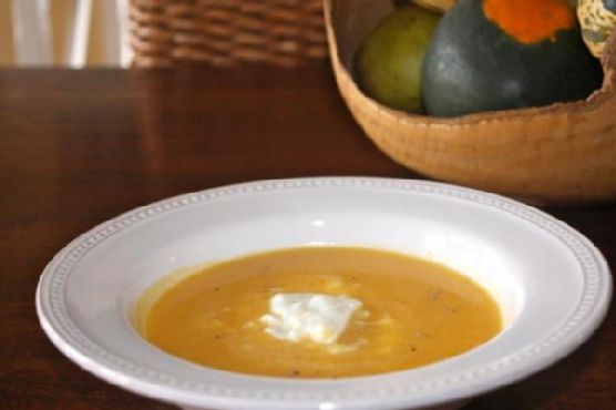 Roasted Squash and Cauliflower Soup with Curried Coconut Twist | Made by Meaghan Moineau