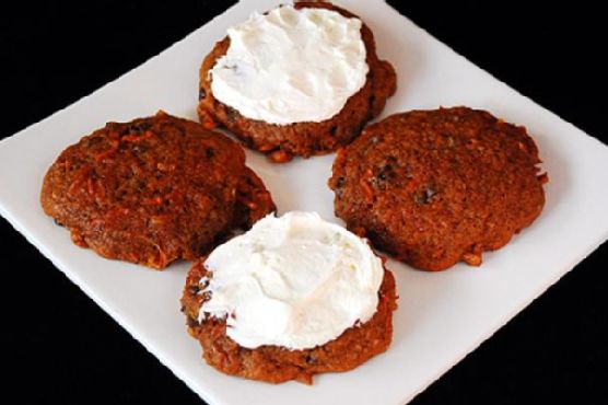 Chai-Spiced Carrot Raisin Chocolate Chip Cookies | Made by Meaghan Moineau