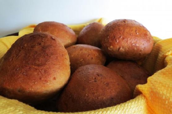 Honey-Glazed Whole Wheat Dinner Rolls with Toasted Seeds recipe by Meaghan Moineau